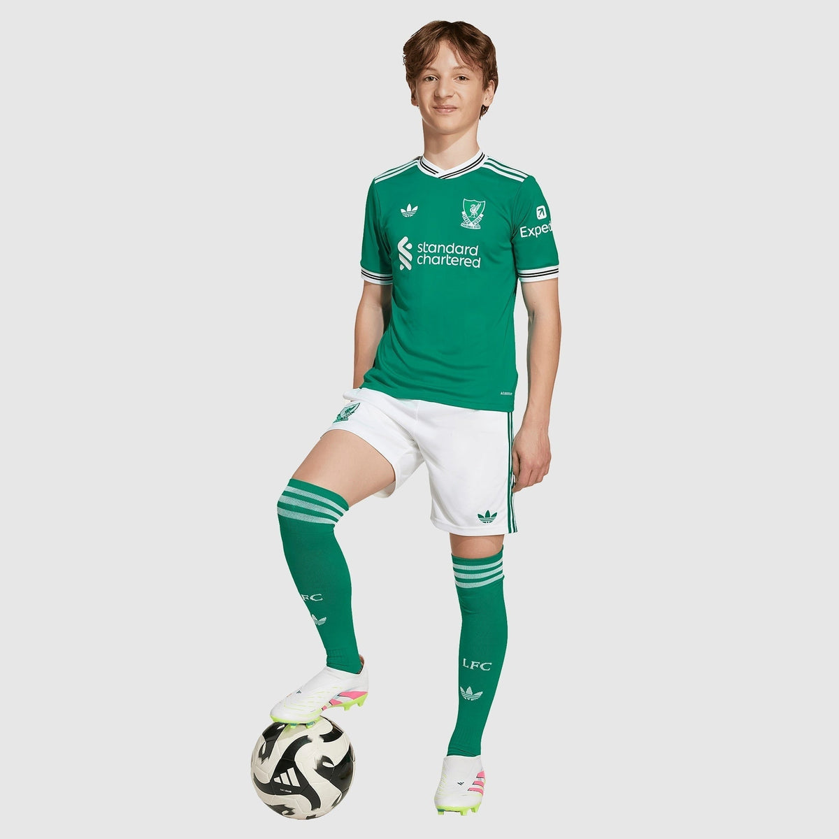 Liverpool Third Kids Kit 2025/26 - photo 3