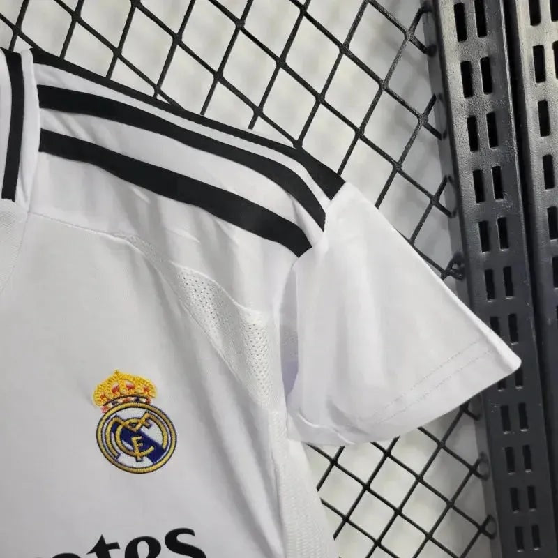Real Madrid Home Kids Kit 2024/25 - photo 9