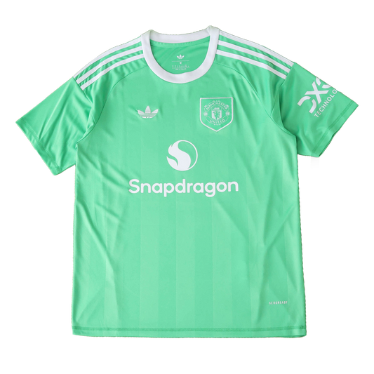 Manchester United 3 2025/26 Goalkeeper Jersey