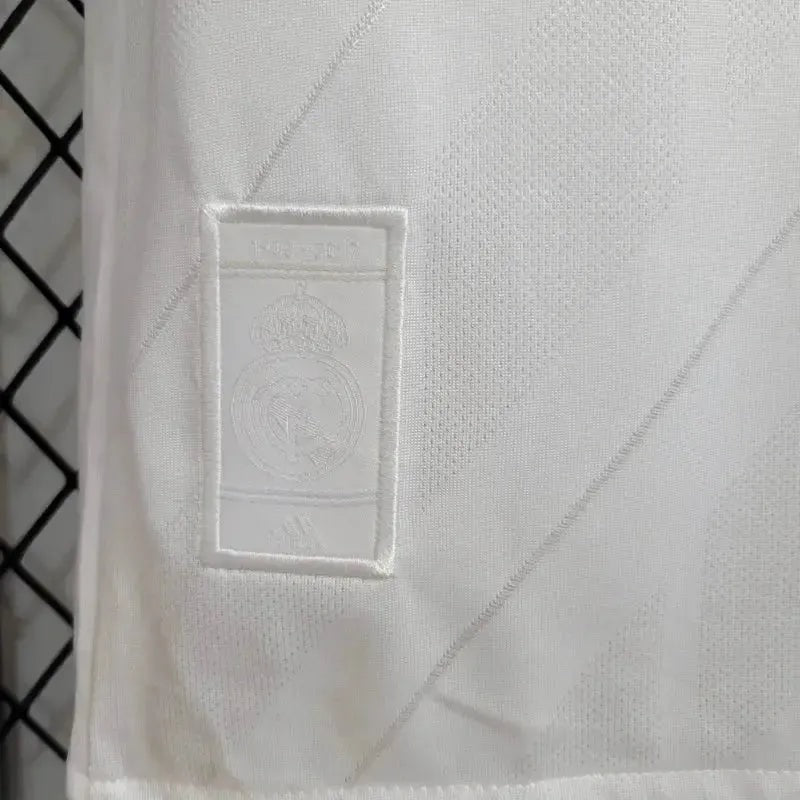 Real Madrid Retro Home Long Sleeve Jersey 2017/18 - photo 8