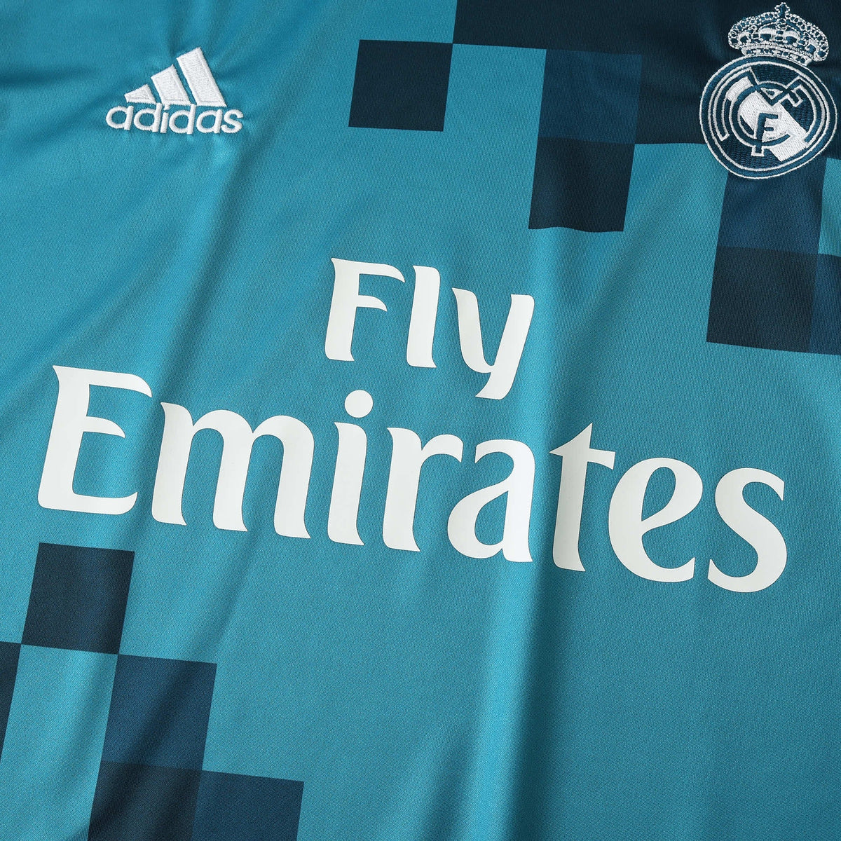 Real Madrid Retro Jersey 2017/18 - photo 5