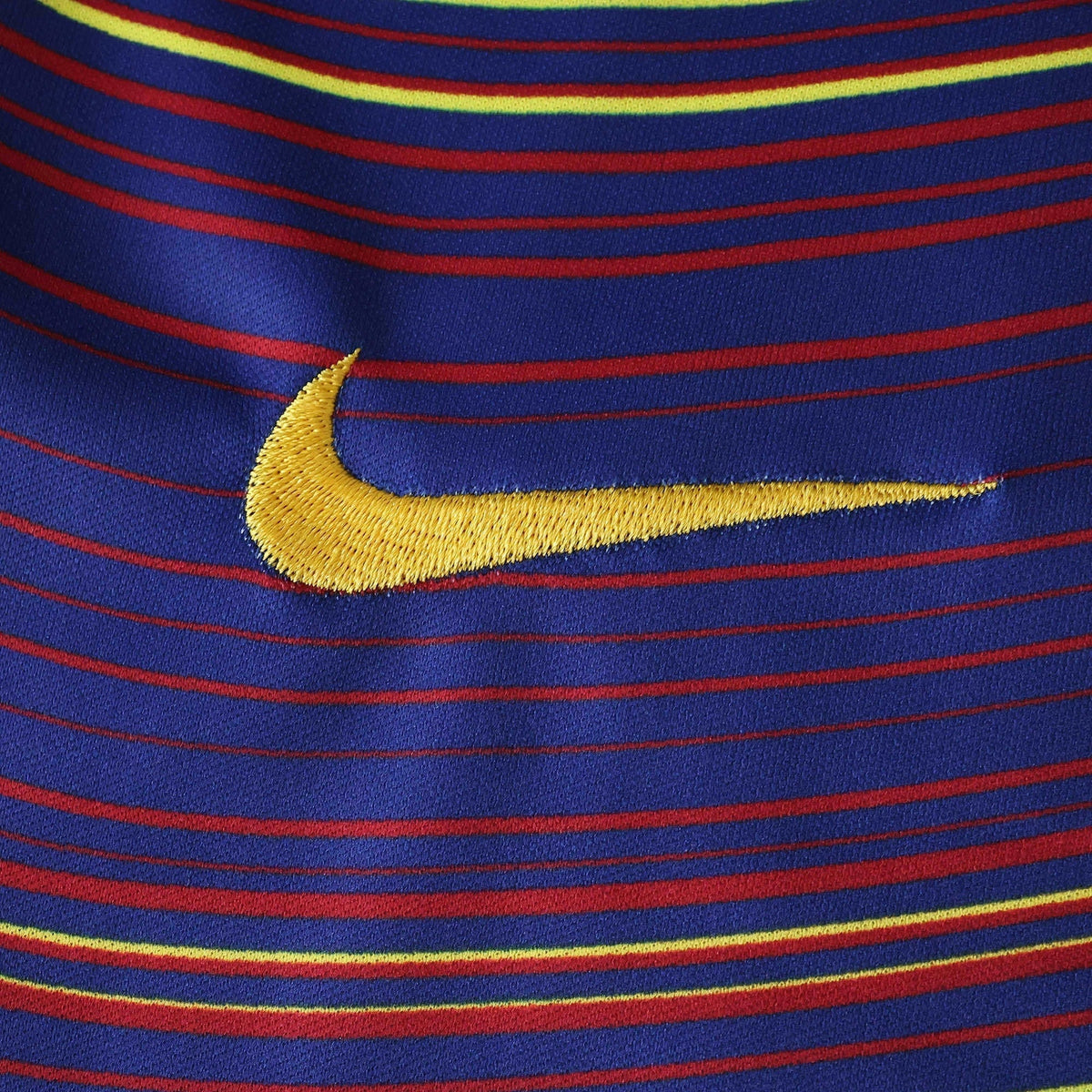Barcelona Pre-Match Third Jersey 2025/26 - Multicolor Wave Stripes - photo 3