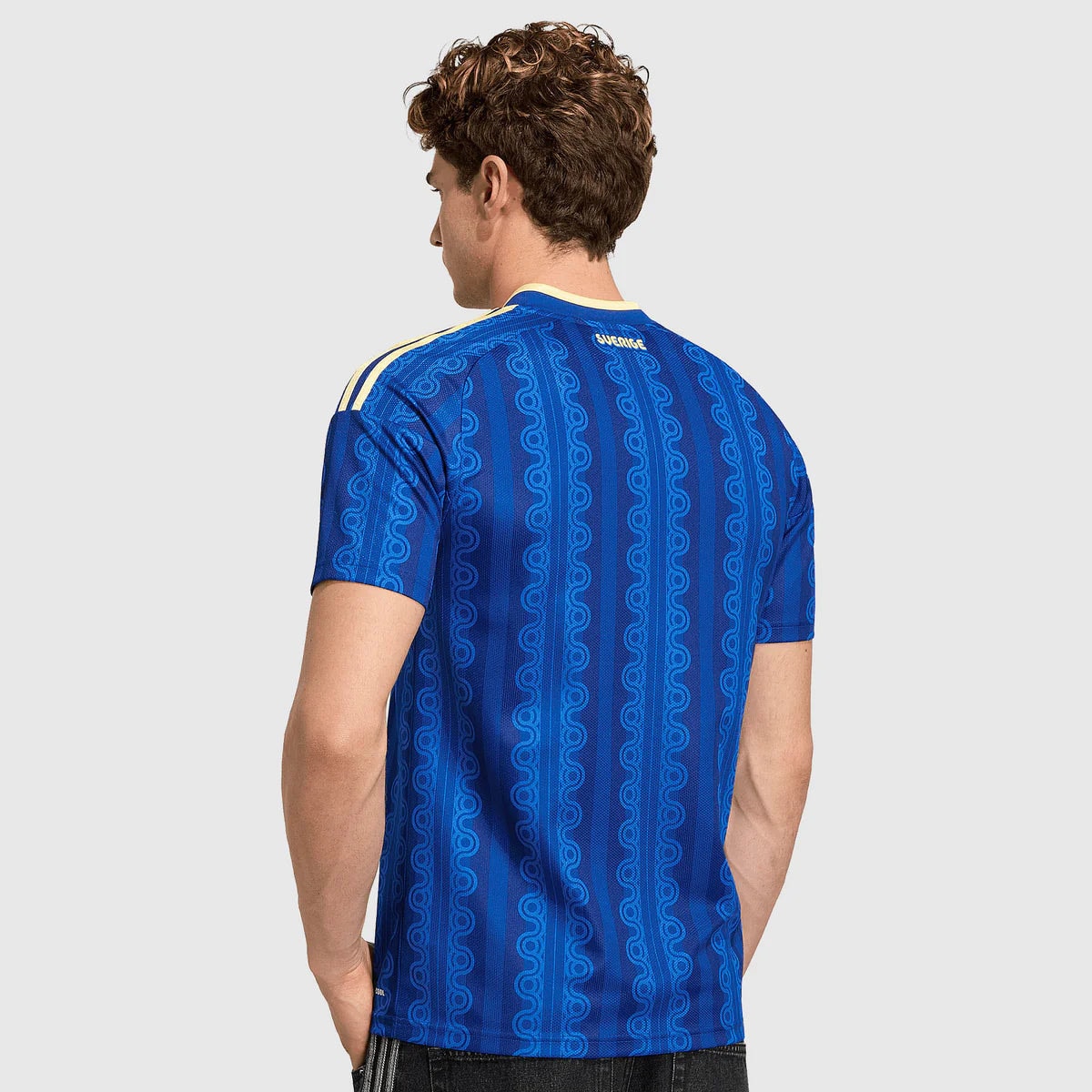 Camisa Suécia II 26/27 Torcedor - foto 5