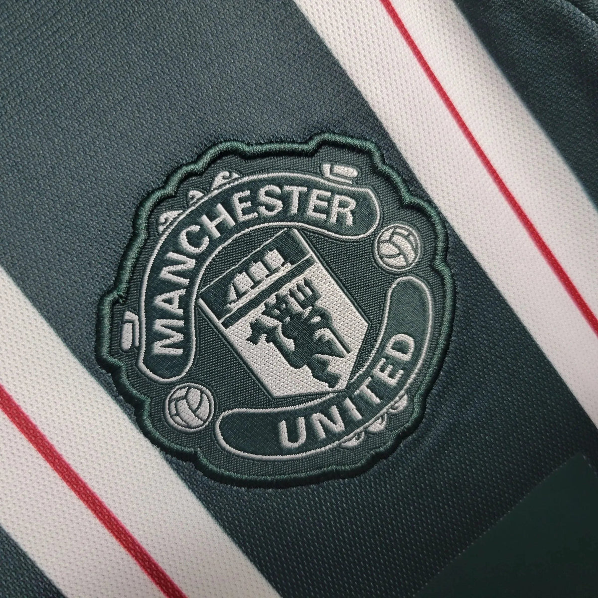 Manchester United Away Jersey 2023/24 - photo 3