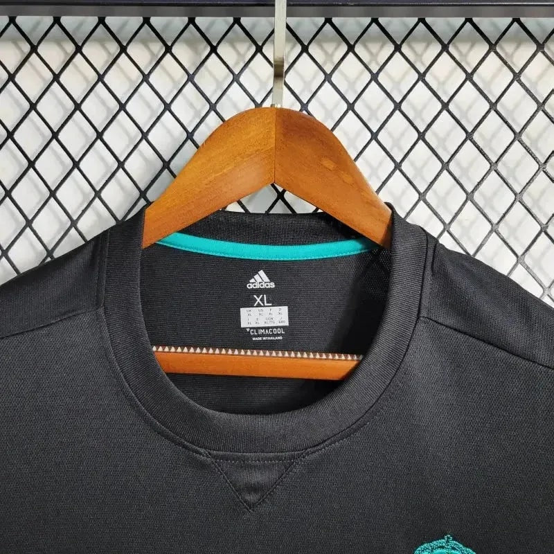 Camisa Retrô Manga Longa Real Madrid II 2017/18 - Preta e Azul-Petróleo - foto 10