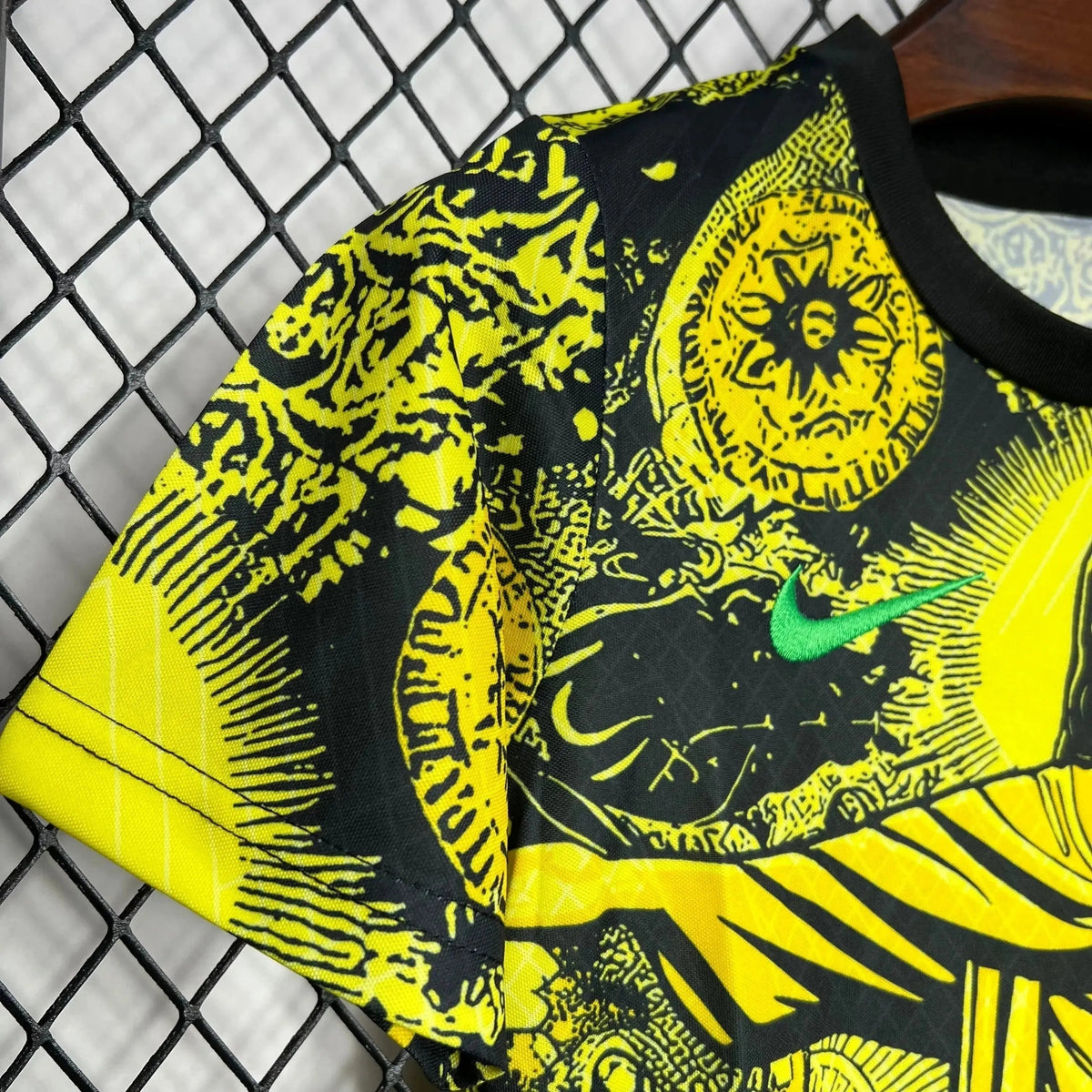 Brazil Cristo Redentor Special Edition Kids Kit - Yellow Redeemer Print - photo 3
