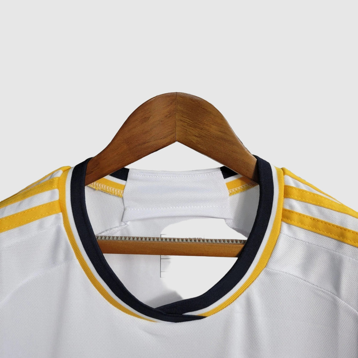 Real Madrid Home Women's Jersey 2023/24 - photo 4
