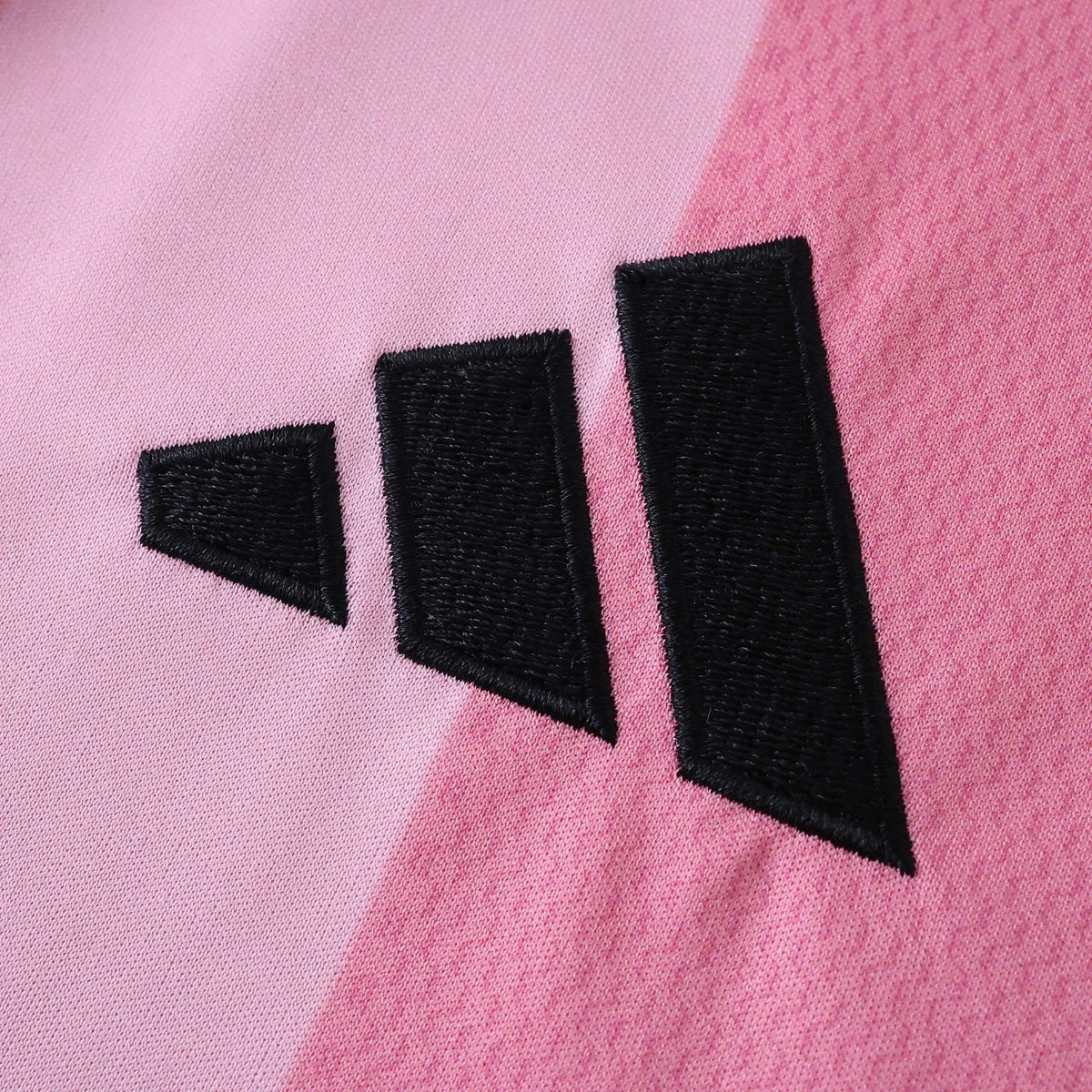 Inter Miami Home Jersey 2025/26 - photo 4