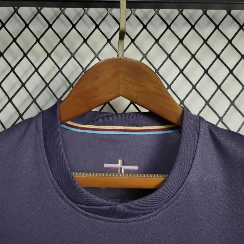 England Away Kids Kit 2024/25 - photo 9
