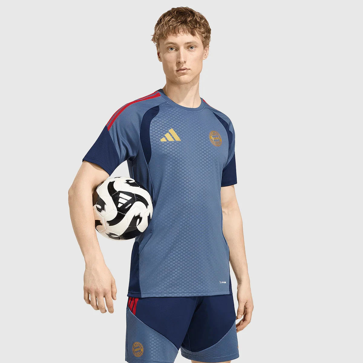 Camisa de Treino Bayern de Munique 26/27 - foto 2