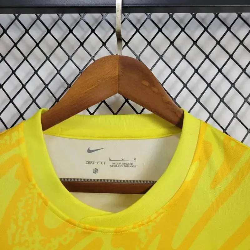 France Goalkeeper Jersey 2024/25 - photo 8