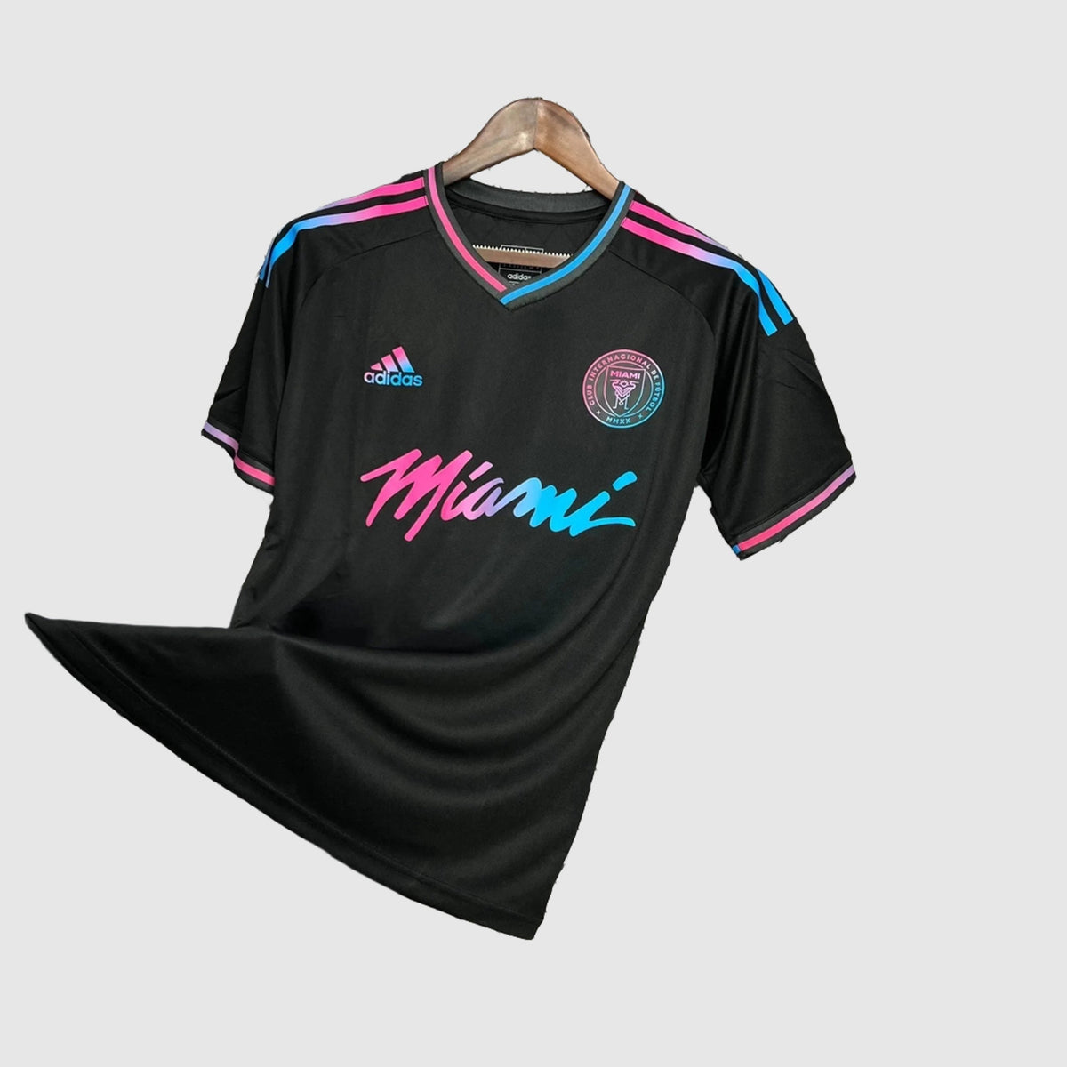 Camisa Inter Miami Edição Especial Torcedor - Preta com Detalhes Neon - foto 3
