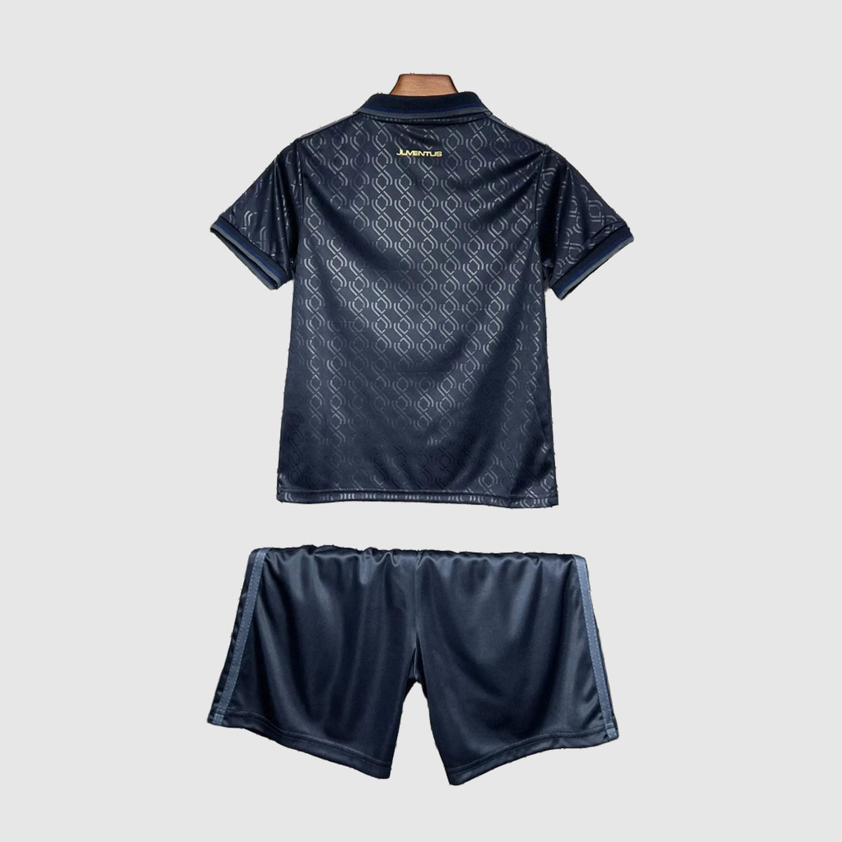 Kit Infantil Juventus II 24/25 - Azul-Marinho e Dourada - foto 4