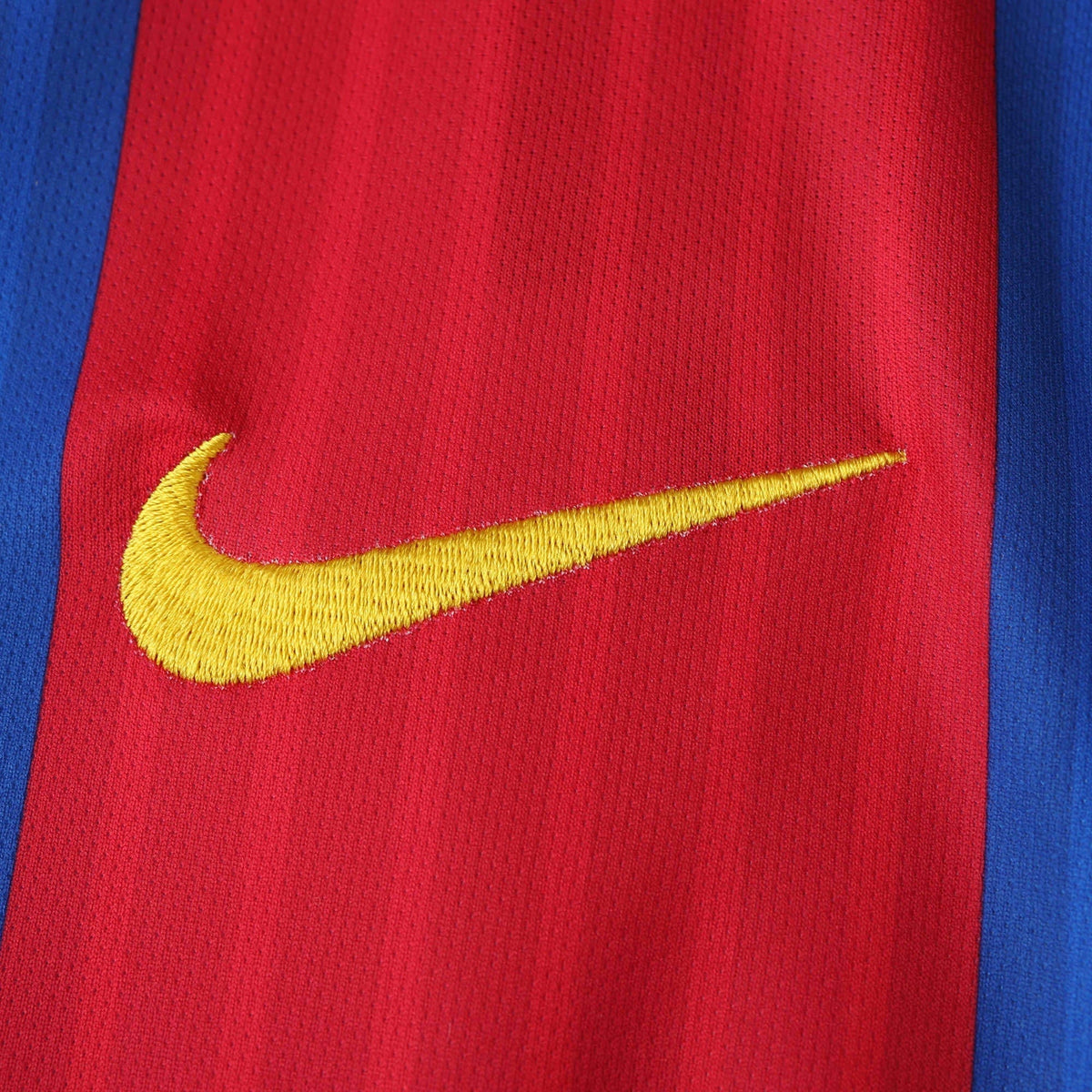 Barcelona Retro Home Jersey 2016/17 - photo 5