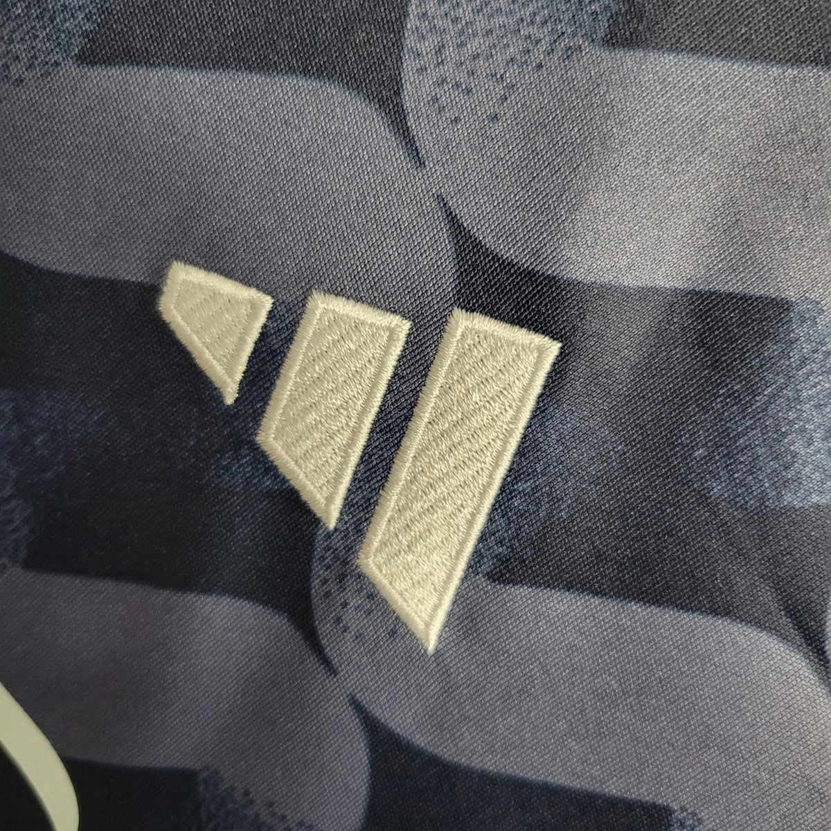 Real Madrid Away Jersey 2023/24 - photo 6