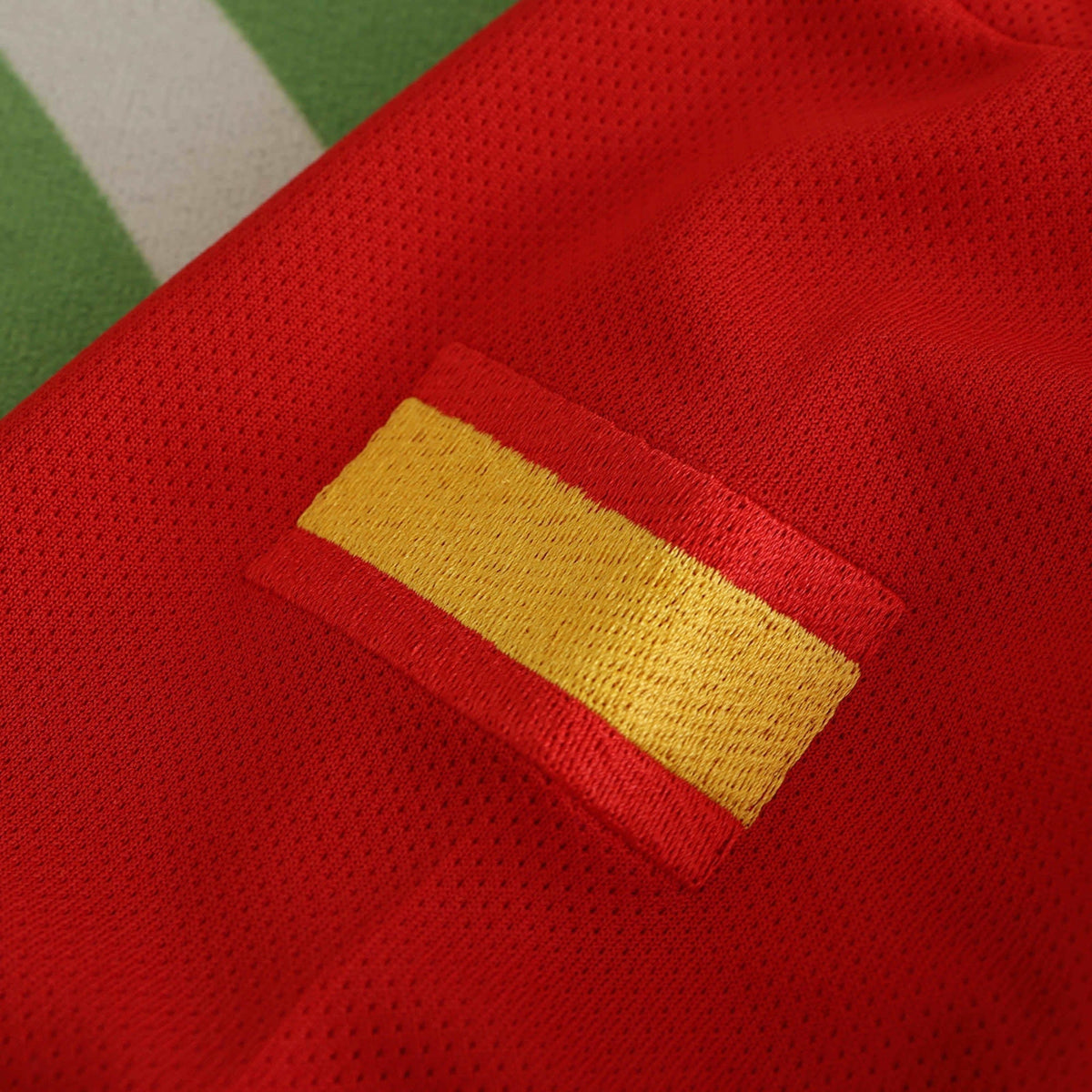 Spain Retro Home Jersey 2002 - photo 6