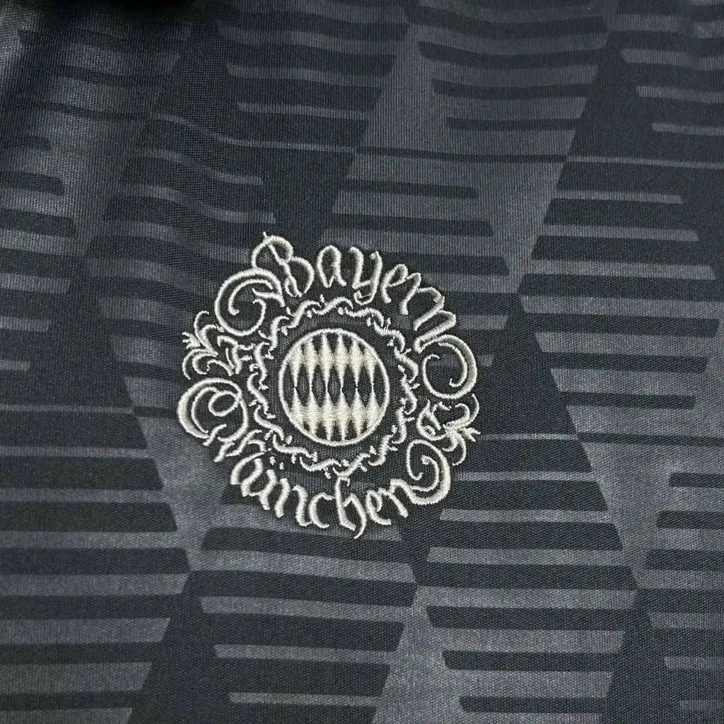Bayern Munich Oktoberfest 2024/25 Fan Jersey - photo 4