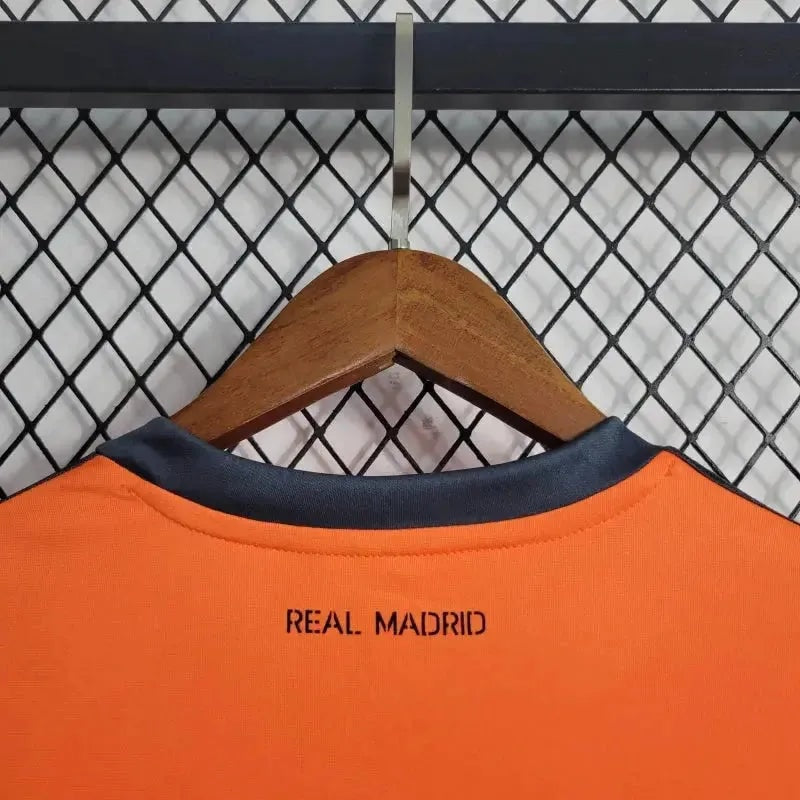 Real Madrid 2 2013/14 Retro Away Long Sleeve Jersey - photo 9