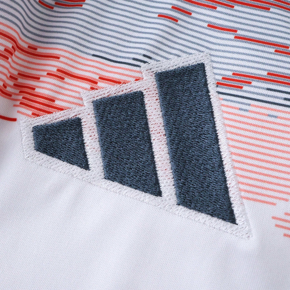 Bayern Munich Away Kids Kit 2025/26 - photo 4