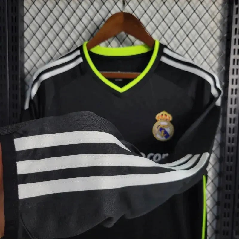 Real Madrid Retro Away Long Sleeve Jersey 2010/11 - photo 8