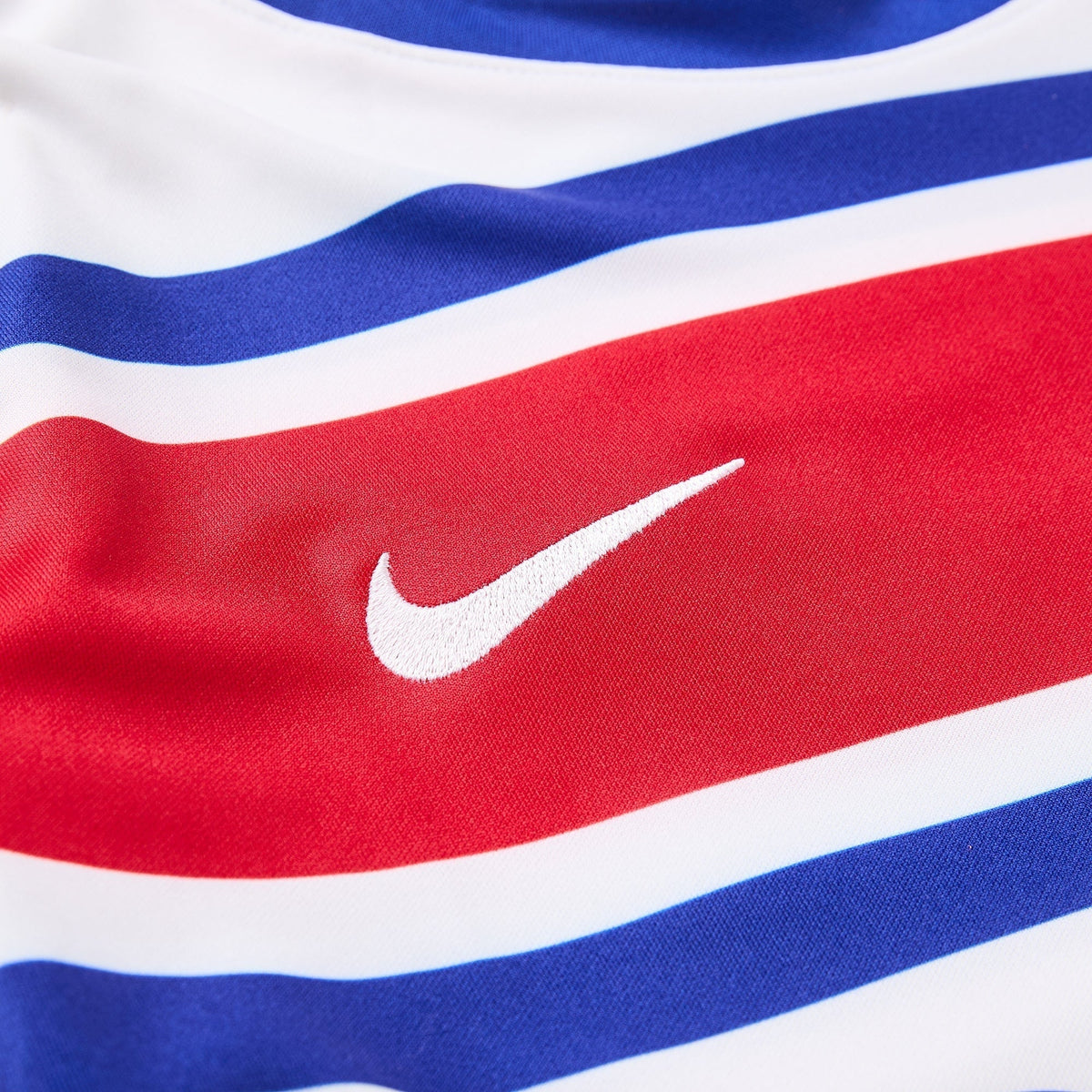 Paris Saint-Germain Pre-Match Jersey 2026/27 - photo 4