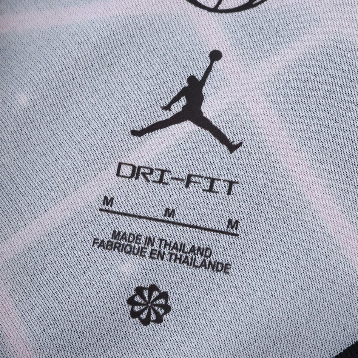 Camisa Pré-Jogo Paris Saint-Germain 25/26 - Preta Linhas Rosa - foto 8