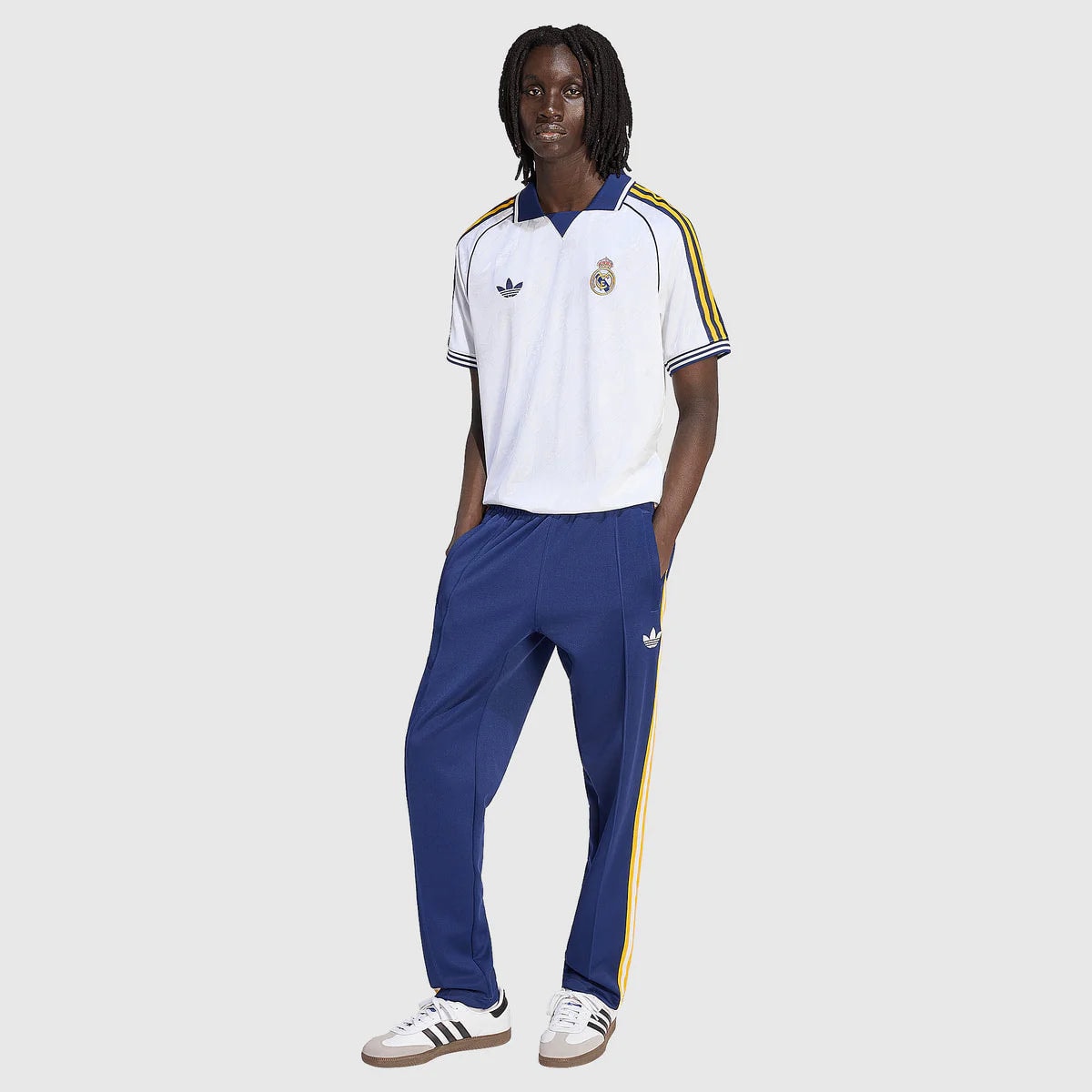 Camisa de Viagem Real Madrid 25/26 Torcedor - Branca Gola Dourada - foto 2