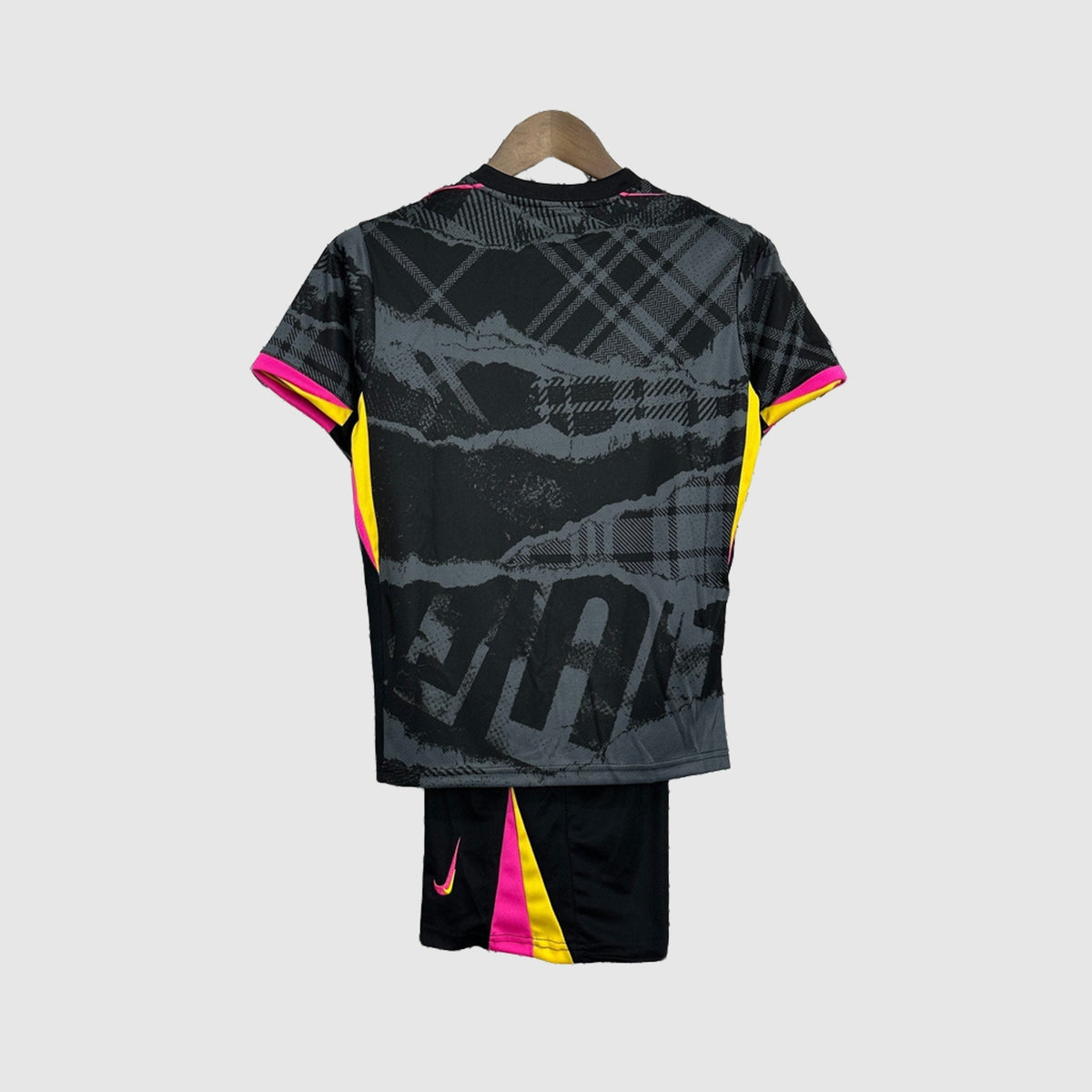 Chelsea Away Kids Kit 2024/25 - photo 12