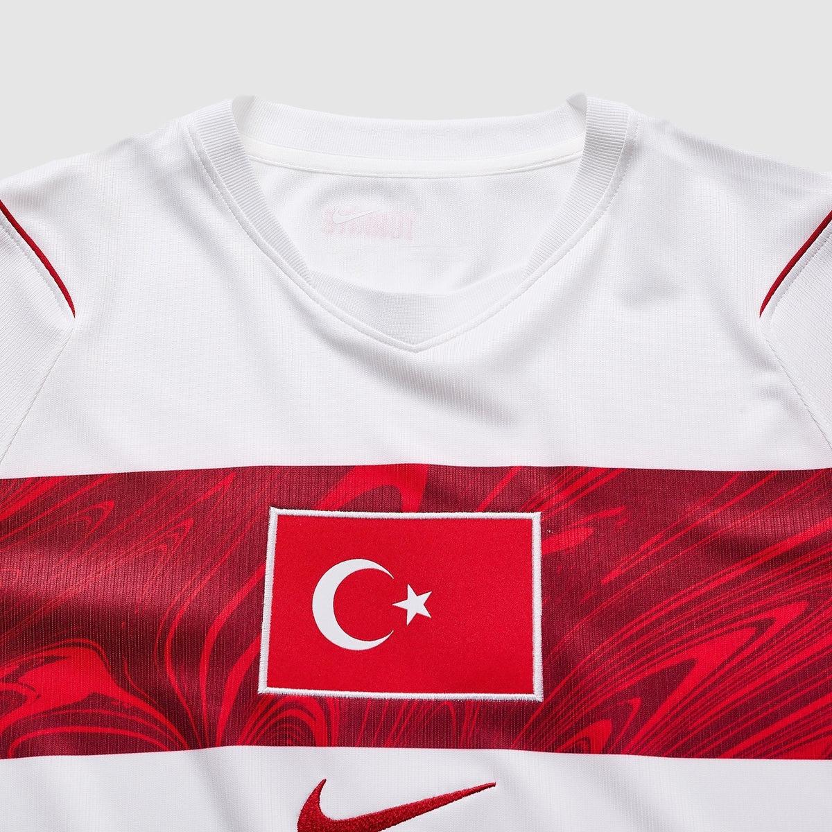 Turkey Home Jersey 2026/27 - photo 3