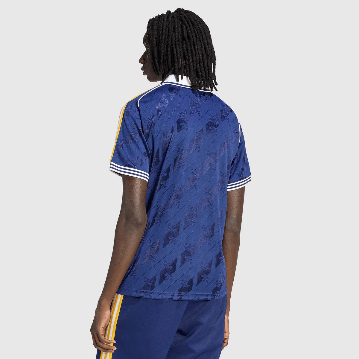 Real Madrid Travel 2025/26 Fan Jersey - Navy And Gold Collar - photo 4