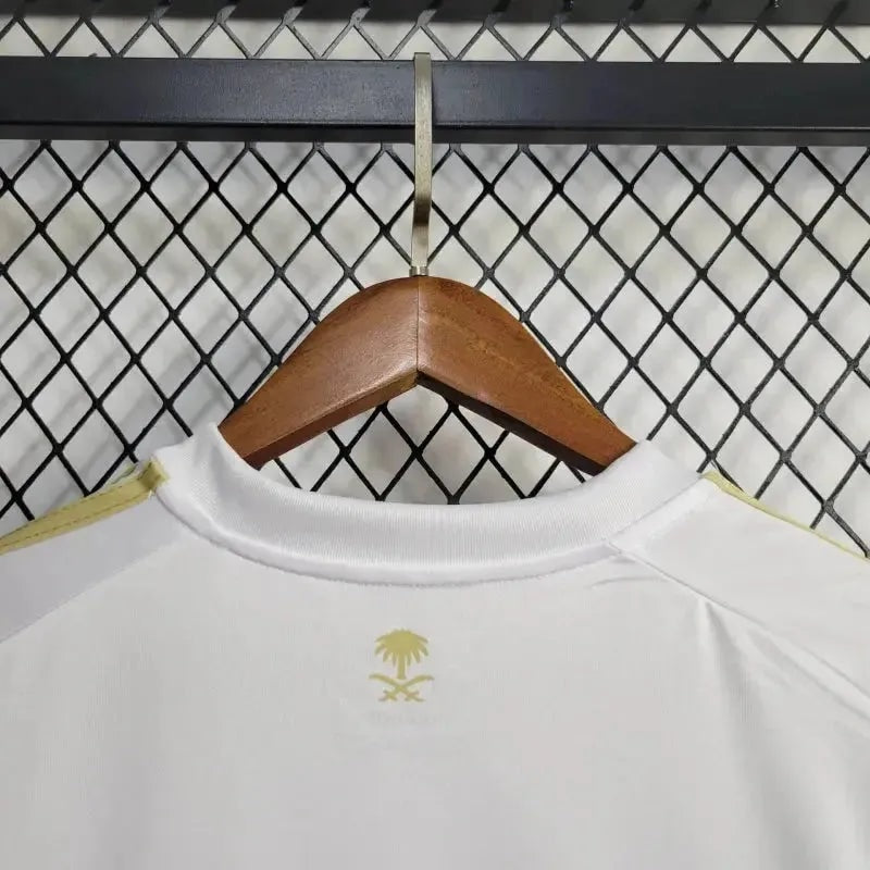 Camisa Al Nassr II 24/25 Torcedor - Branca e Dourada - foto 8