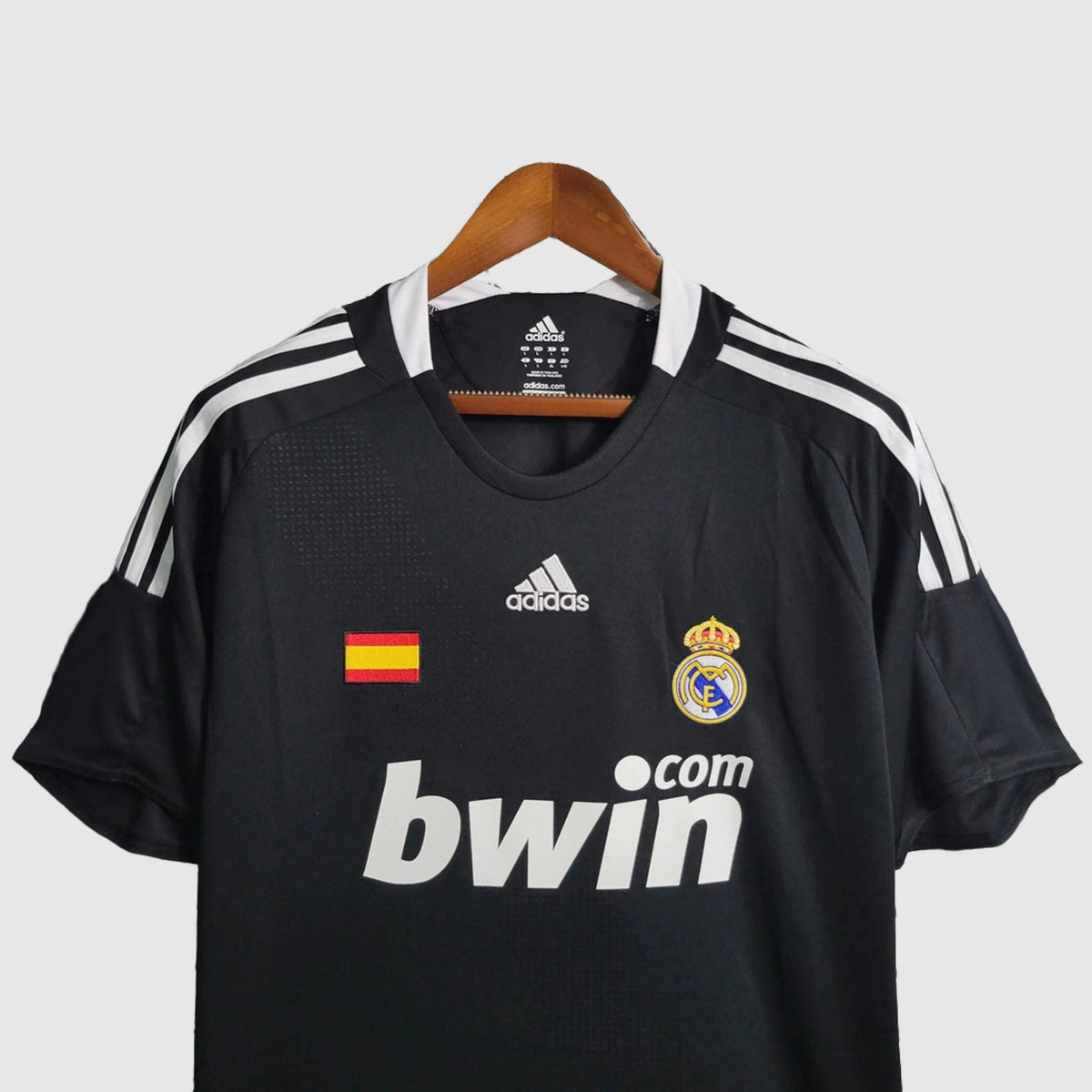 Real Madrid Retro Away Jersey 2008/09 - photo 2