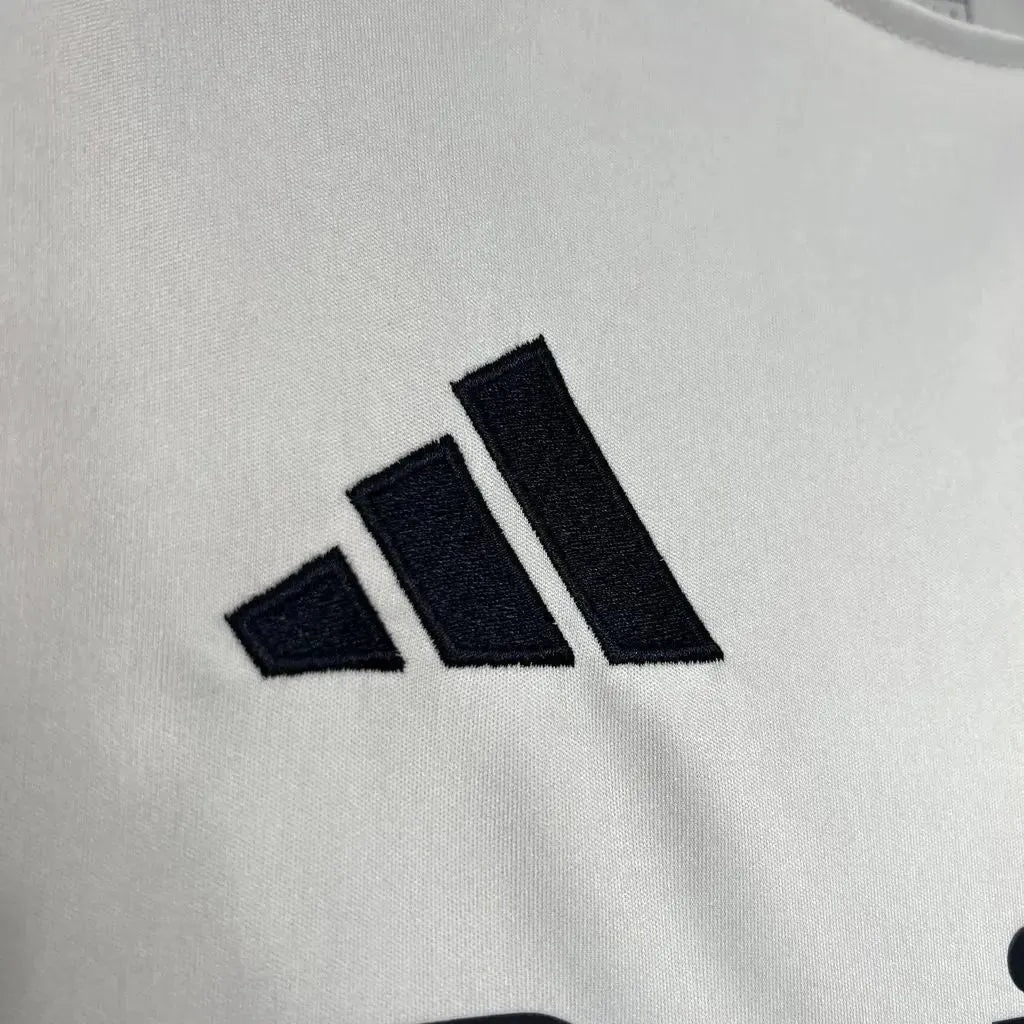 Camisa de Treino Real Madrid 24/25 - Branca Laranja e Azul-Marinho - foto 2