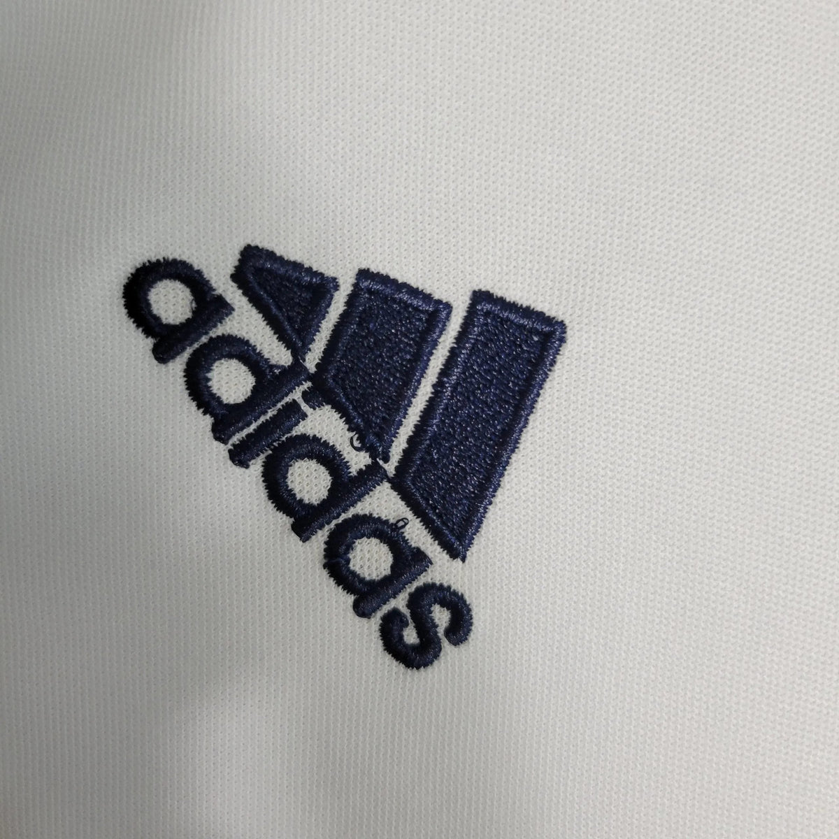 Real Madrid Retro Jersey 2016/17 - photo 4