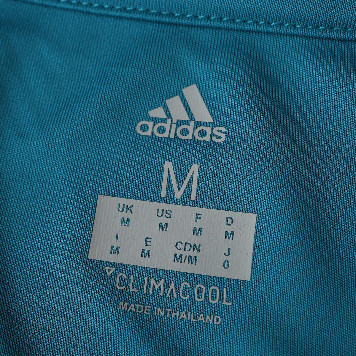 Real Madrid Retro Jersey 2017/18 - photo 7