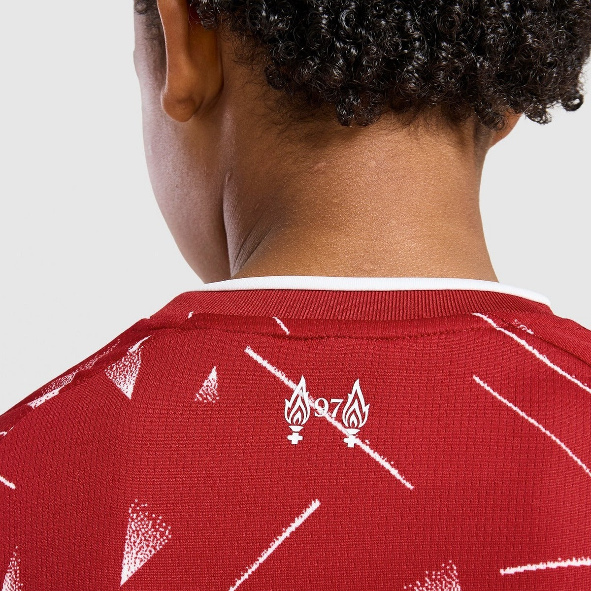 Liverpool Home Kids Kit 2026/27 - photo 7