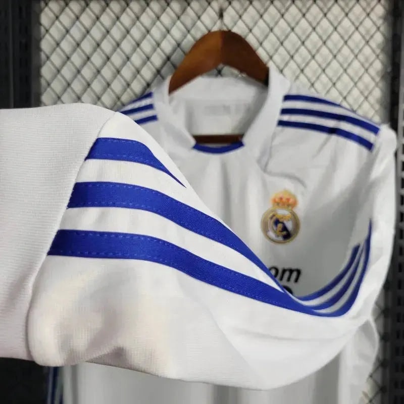 Real Madrid Retro Home Long Sleeve Jersey 2010/11 - photo 7