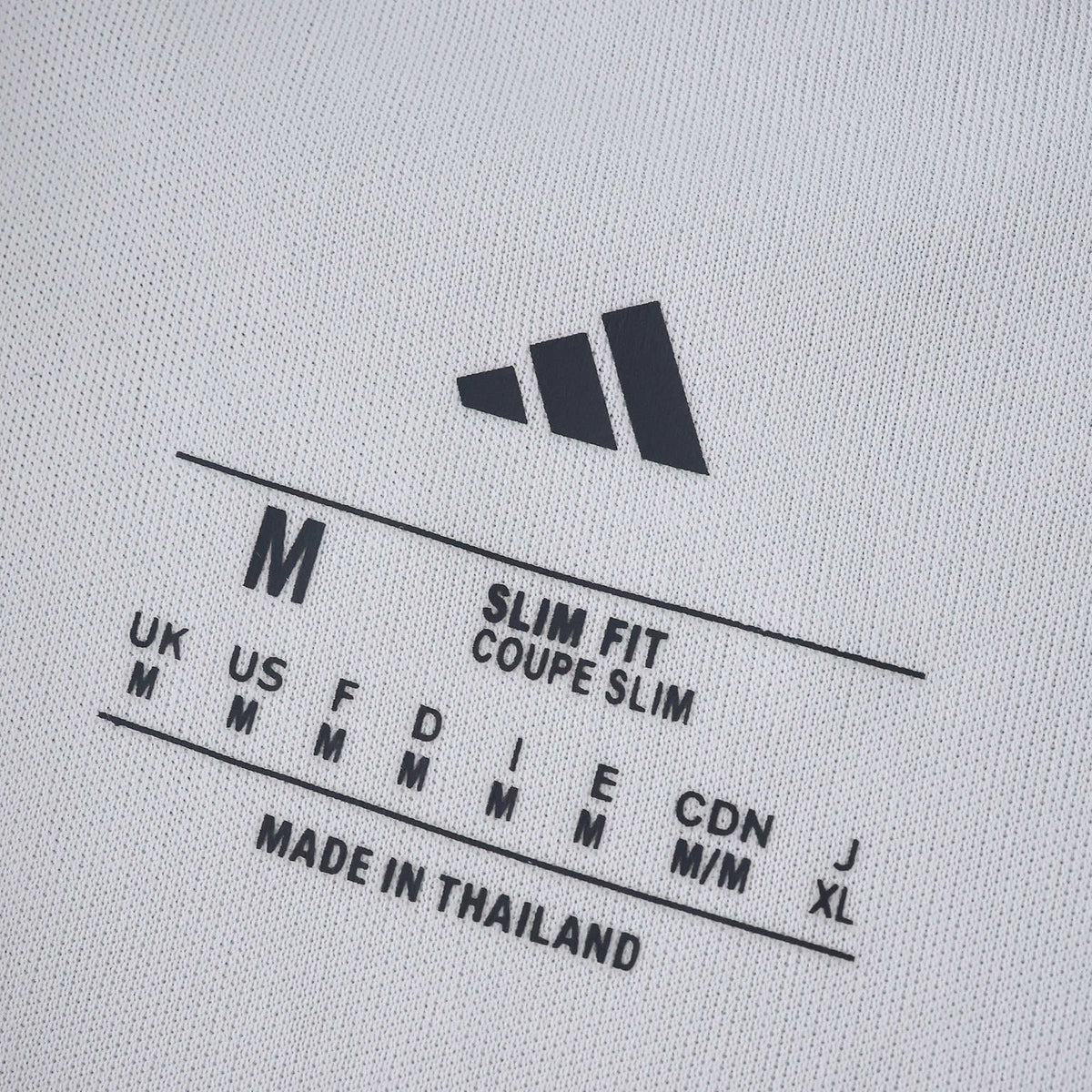 Real Madrid Home Jersey 2025/26 - photo 9
