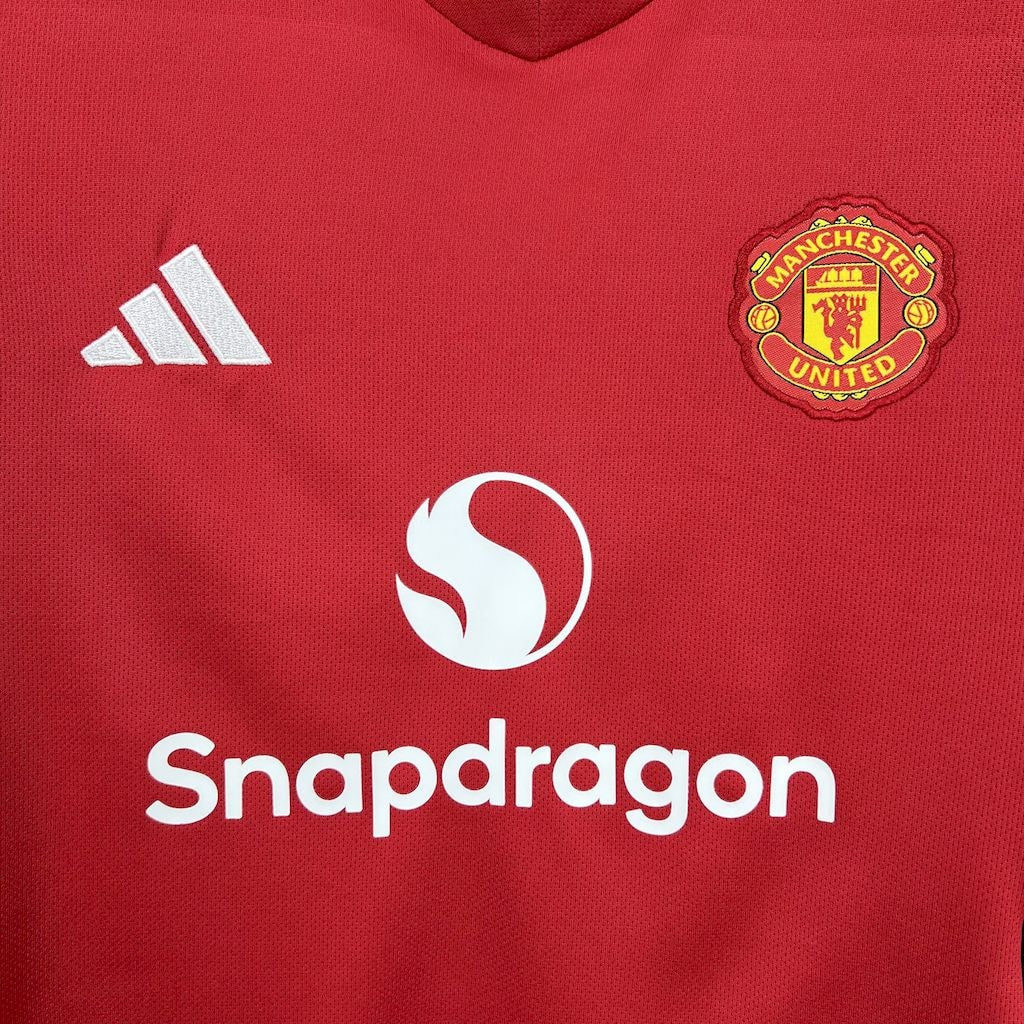 Manchester United Home Kids Kit 2025/26 - photo 5