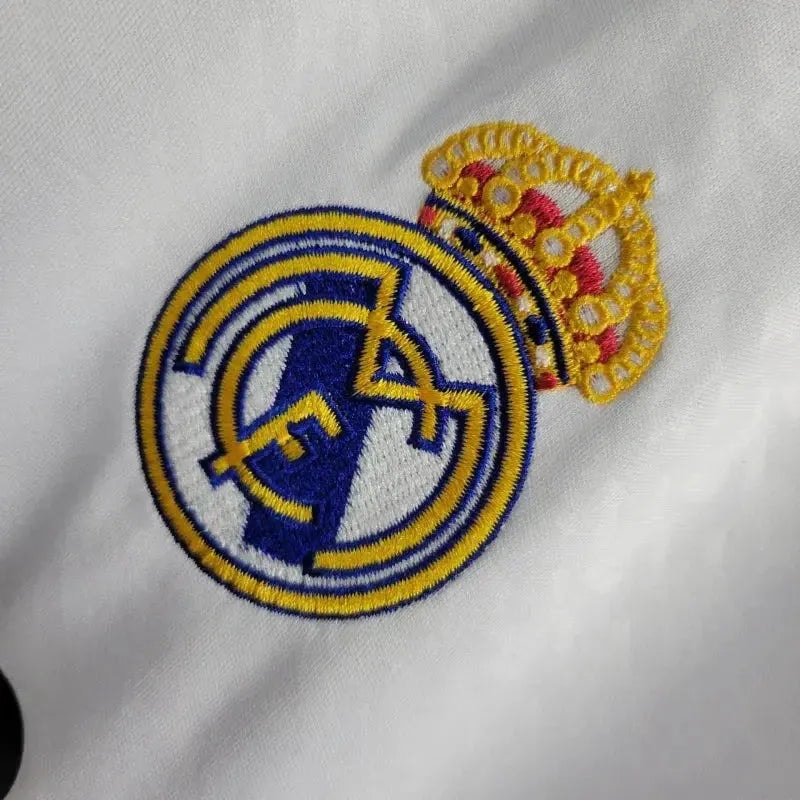 Real Madrid Home Jersey 2024/25 - photo 3