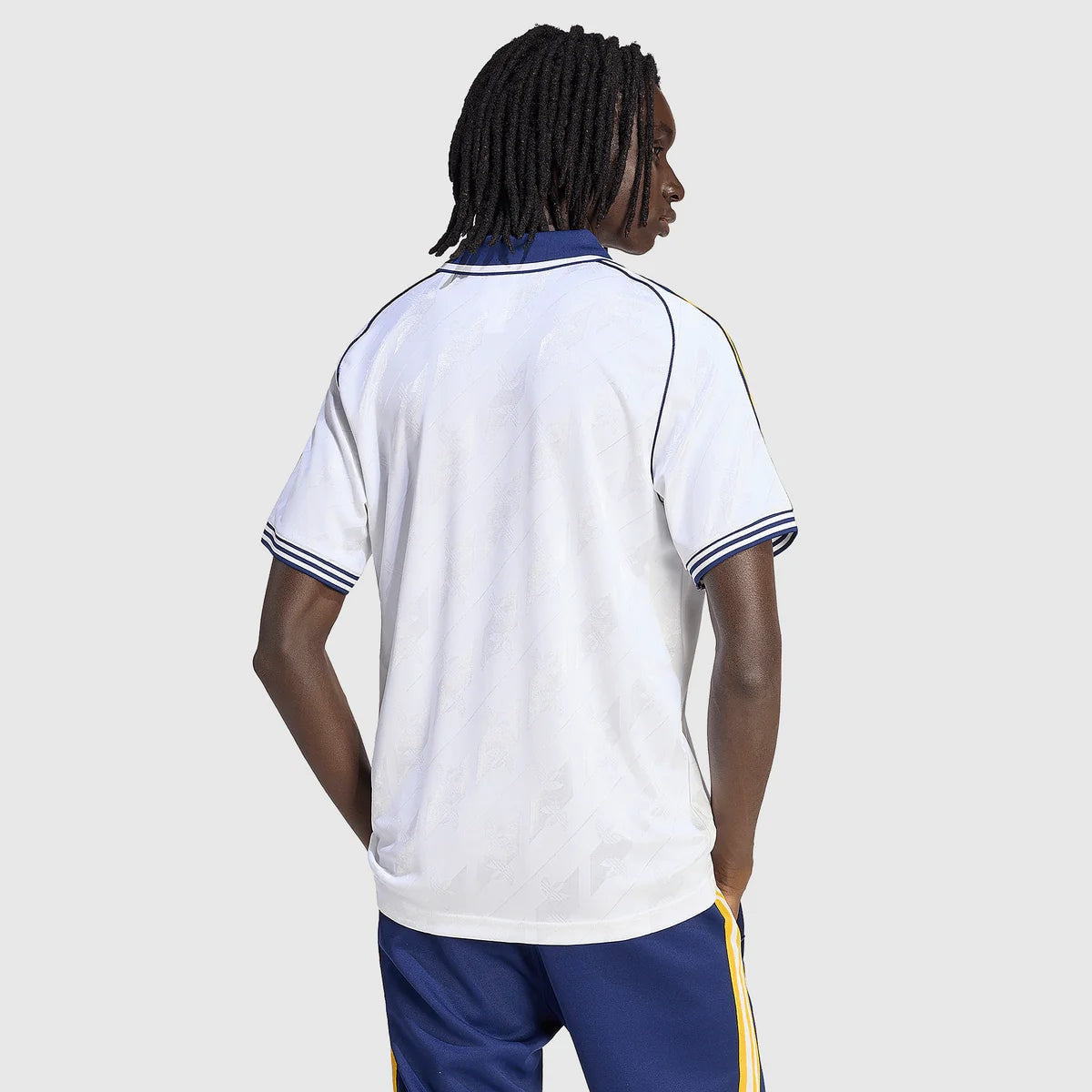 Camisa de Viagem Real Madrid 25/26 Torcedor - Branca Gola Dourada - foto 4
