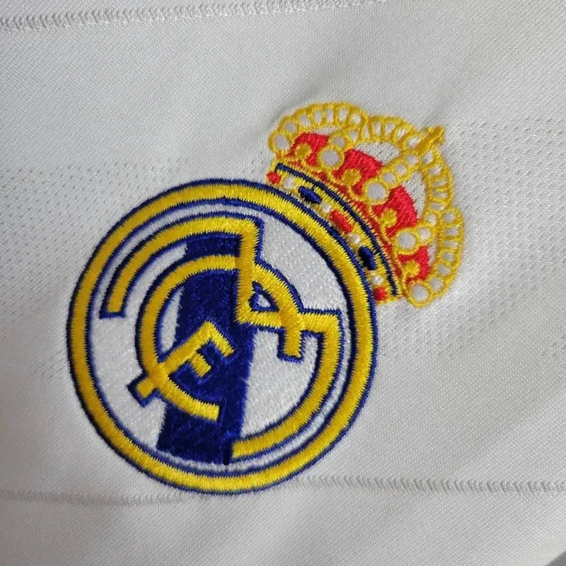 Real Madrid Retro Home Long Sleeve Jersey 2017/18 - photo 5