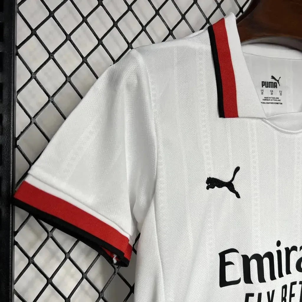 Kit Infantil Milan II 24/25 - foto 3