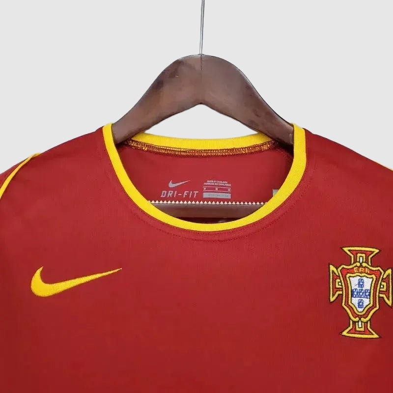Portugal Retro Home Jersey 2002 - photo 2
