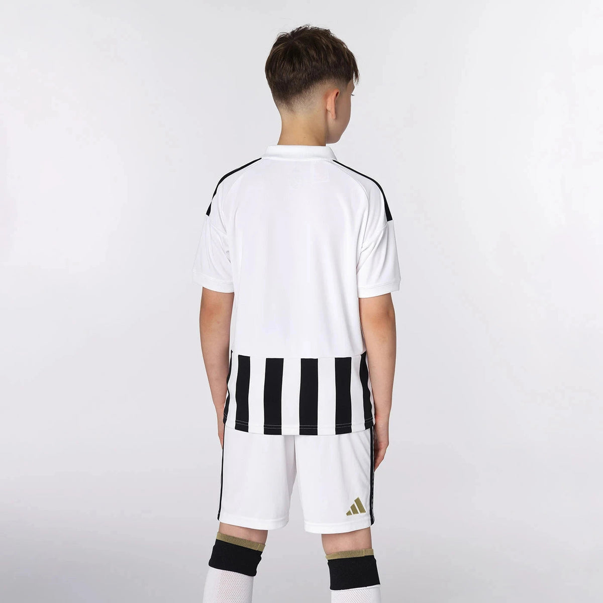 Kit Infantil Juventus I 26/27 - foto 4