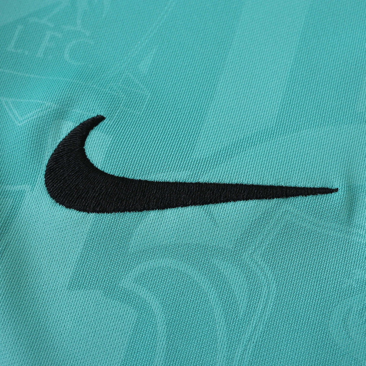 Liverpool Training Jersey 2024/25 - photo 4