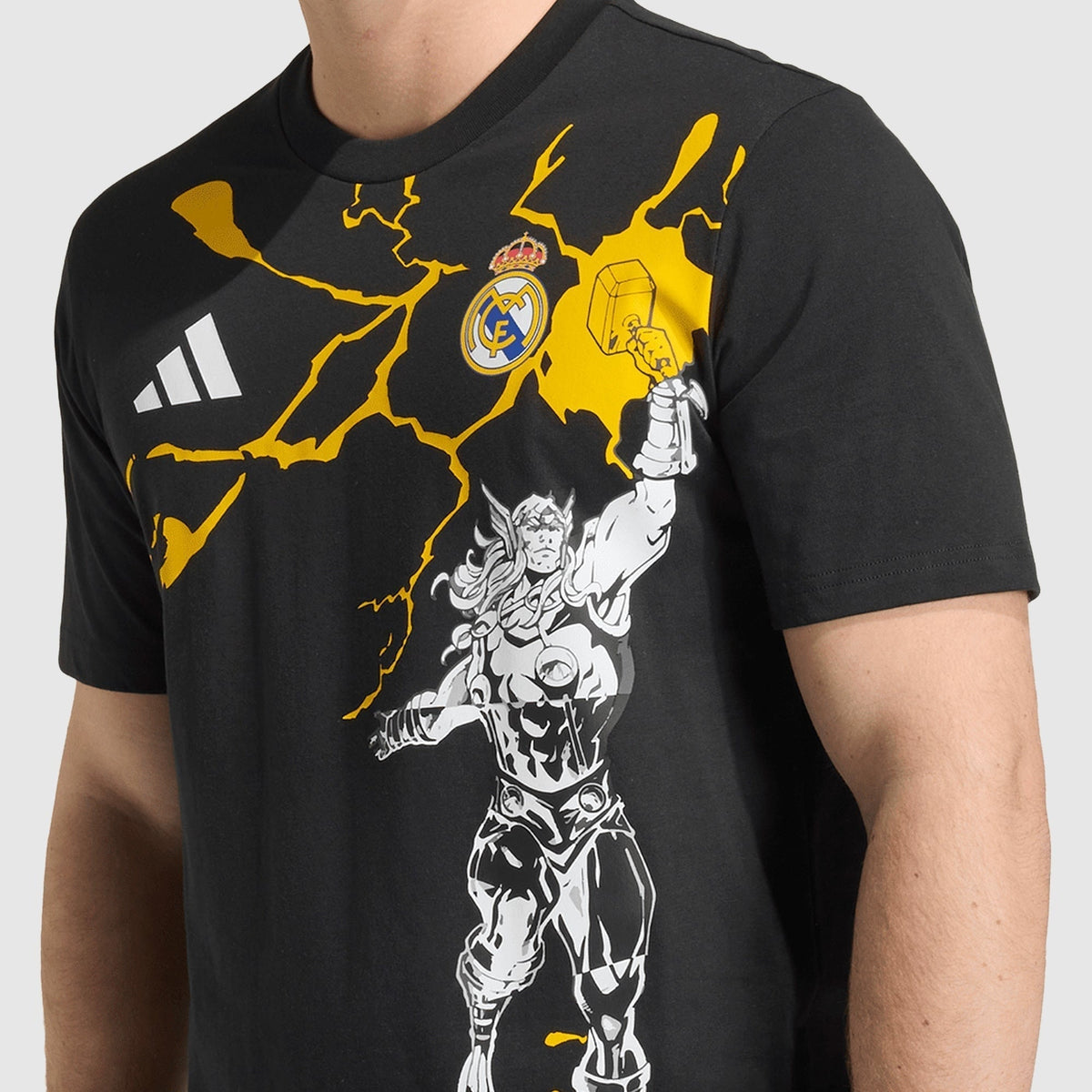 Real Madrid Special Edition Travel 2025/26 Fan Jersey - photo 4