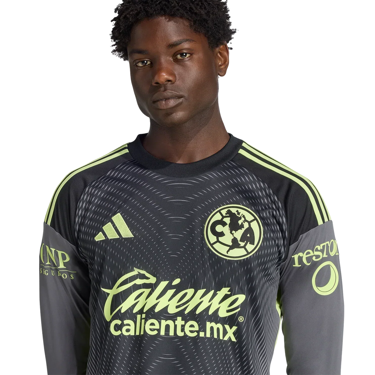 Club América Goalkeeper Long Sleeve Jersey 2025/26 - photo 4