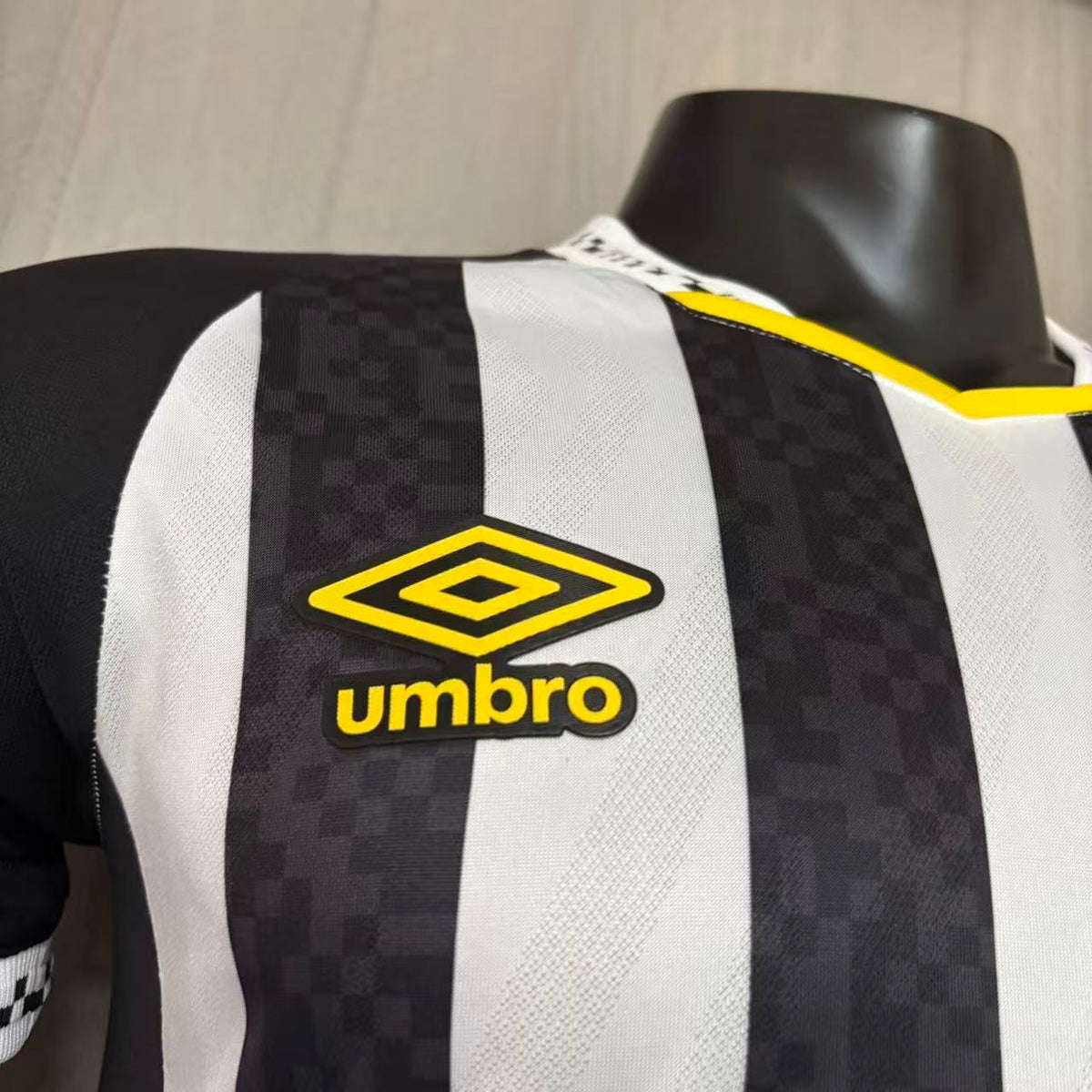 Santos Away Jersey 2025/26 Player Version - photo 4