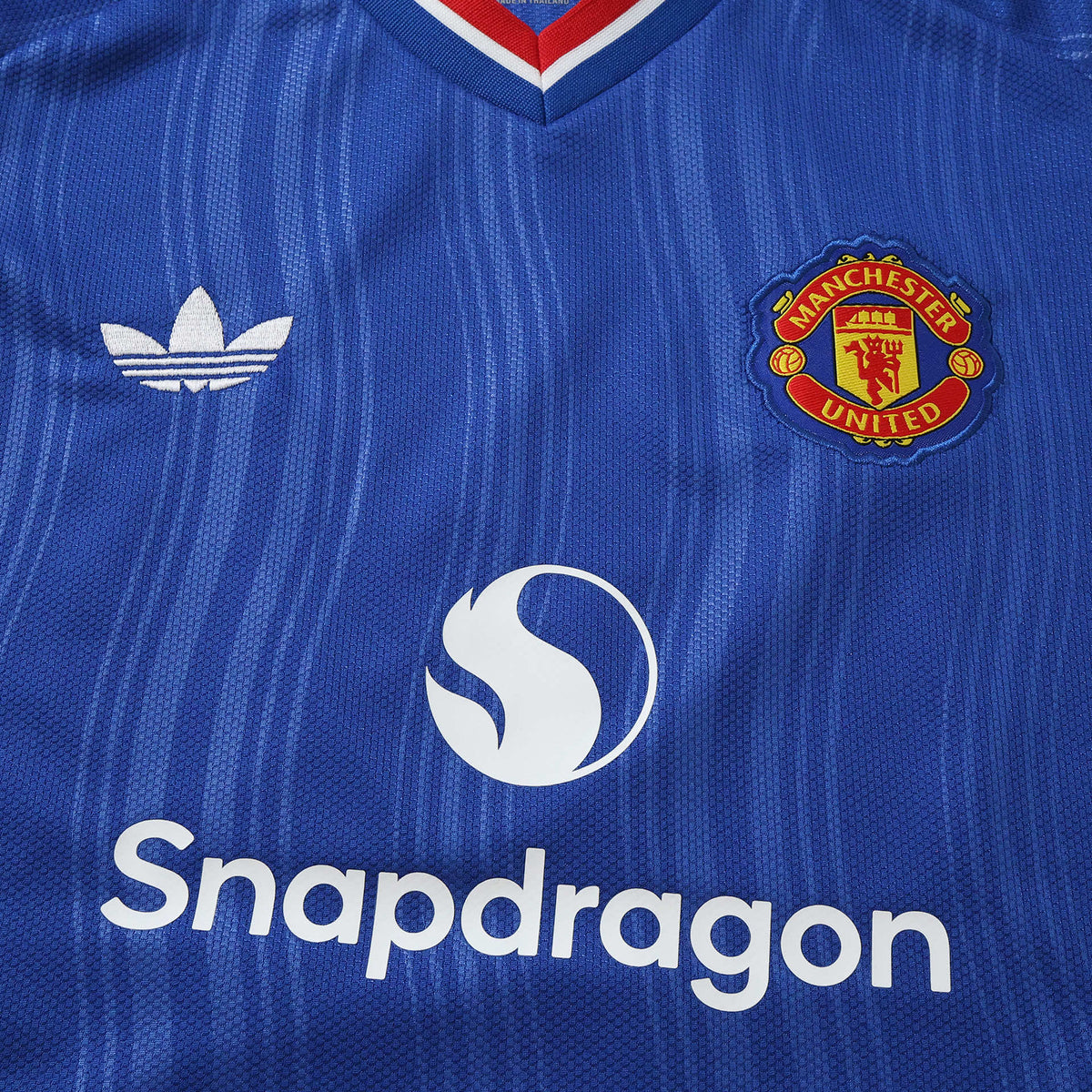 Manchester United Away Jersey 2026/27 - photo 2